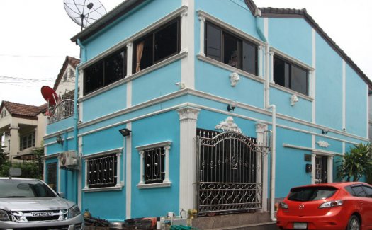 Baan Tanasuk Baan Tanasuk