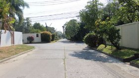 Baan Eua Suk Baan Eua Suk