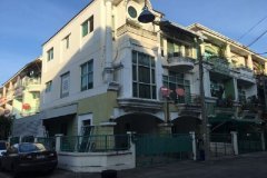 Premium Place Phaholyothin-Ramintra