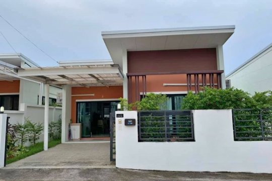 13r0010 This House 3 Bedroom 2 Bathroom 18 000 Month At Pa Klok Have Fully Furnished House For Rent In Phuket Thailand Property