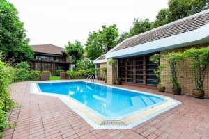 4 Bedroom House for sale in Khlong Tan Nuea, Bangkok