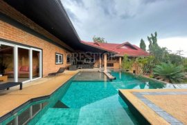 5 Bedroom House for sale in Nong Pla Lai, Chonburi