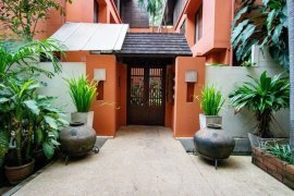 4 Bedroom Villa for rent in Raintree Village Apartment, Khlong Tan Nuea, Bangkok near BTS Phrom Phong