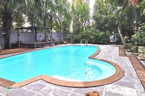 6 Bedroom House For Rent In Bangkok