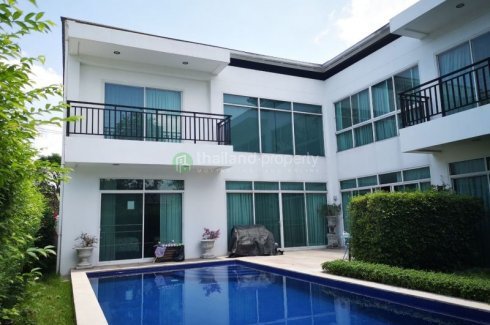 2 Story House With A Private Saltwater Pool Is Located In A Nice Compound On Early Ramkhamhaeng House For Sale In Bangkok Thailand Property