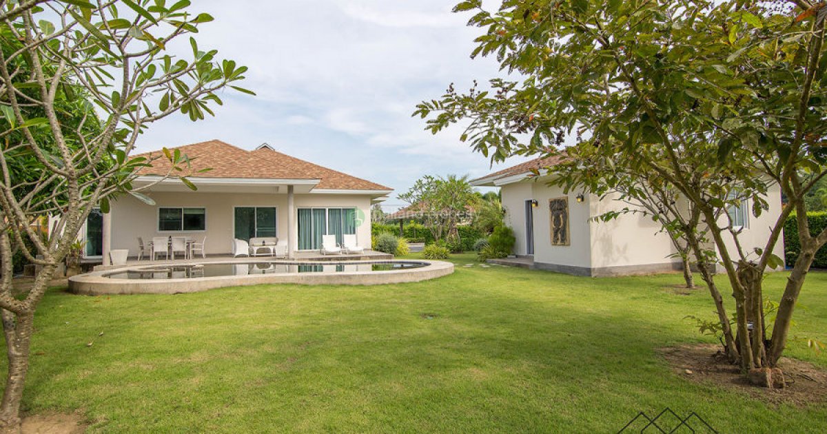 Pool Villa At Grove Villa For Rent Near Black Mountain Golf Course