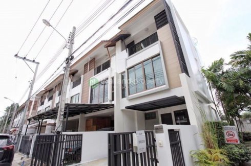 3 Bedroom Townhouse For Rent In The Private Sukhumvit Bangchak Bang Chak Bangkok Near Bts Bang Chak