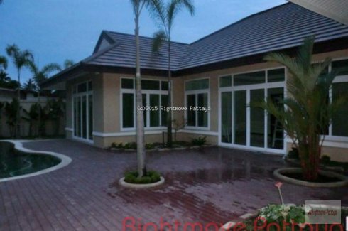 4 Bed House For Sale In Huay Yai Amilya Village House For