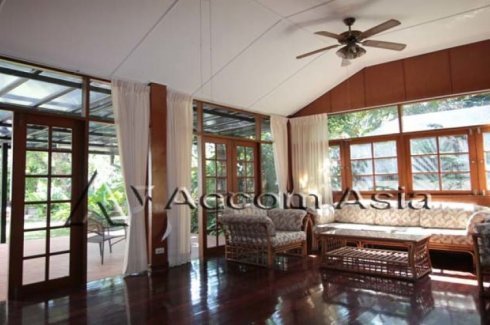 4 Bedroom House For Rent In Watthana Bangkok Near Bts Asoke