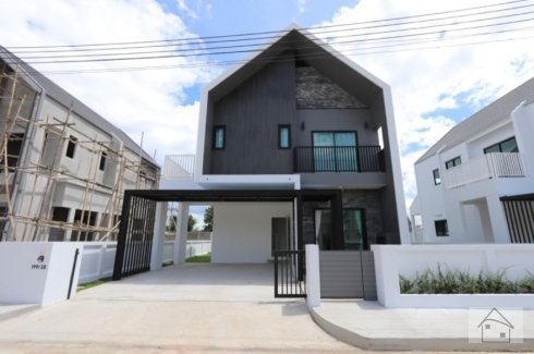 4 Bedroom House For Rent In San Sai Chiang Mai