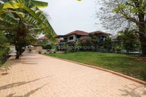 5 Bedroom House For Sale In Nong Na Kham Udon Thani