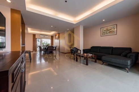 2 Bedroom Apartment For Rent In Esmeralda Apartments Thung Maha Mek Bangkok Near Mrt Lumpini