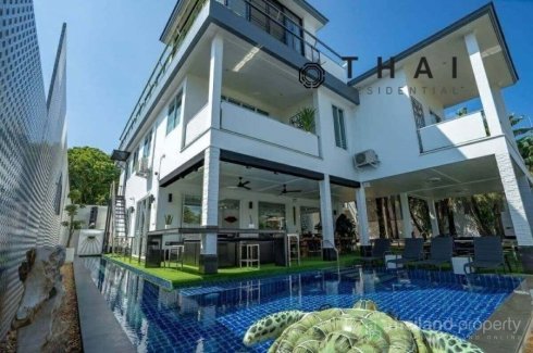 7 Bedroom Commercial for sale in Rawai, Phuket